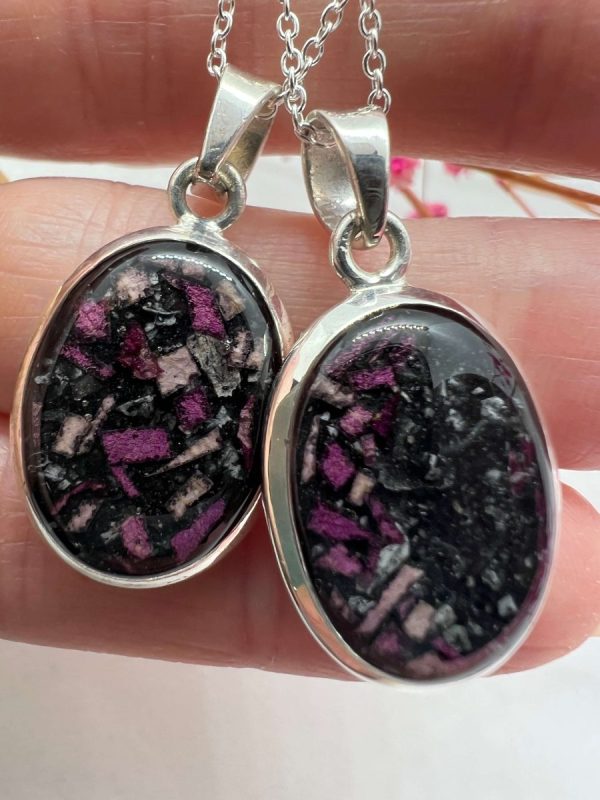 Classic Memorial Oval Pendant - Image 2