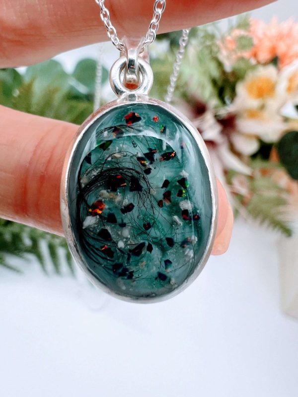 Classic Memorial Oval Pendant - Image 5