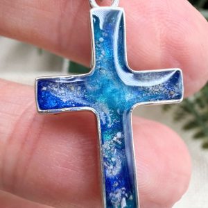 Classic Crucifix Memorial Pendant