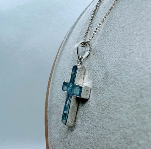 Classic Crucifix Memorial Pendant - Image 3
