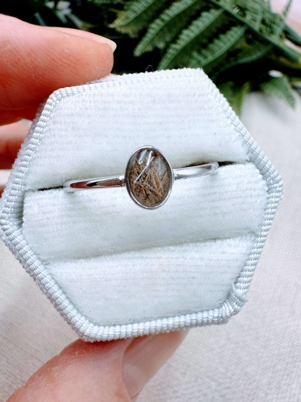 Deluxe Petite Oval Memorial Ring